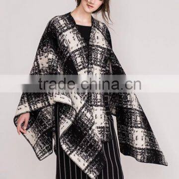 Ladies Cashmere Cotton Knitted Plaid Poncho With High Quality photo-3