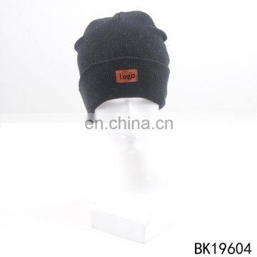 TOROS wholesale custom logo winter knit hat unisex beanie hat women men black beanie hat