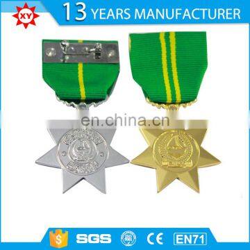 Five-pointed star pin badge