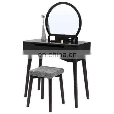 Mirrored dressing table