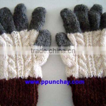 Peru Pair of Gloves 100% Alpaca yarn