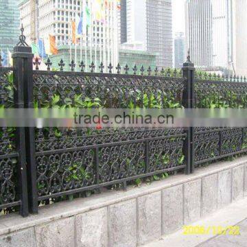 2012 Top-selling modern hand polished cast iron fence