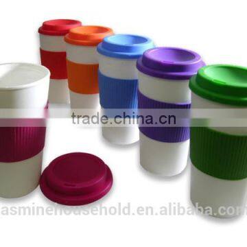 BPA Free Double Wall plastic Coffee Cups with silicone sleeves and covers