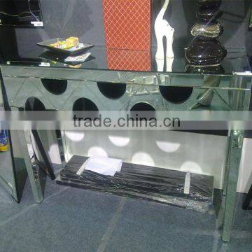 Mirrored dining table