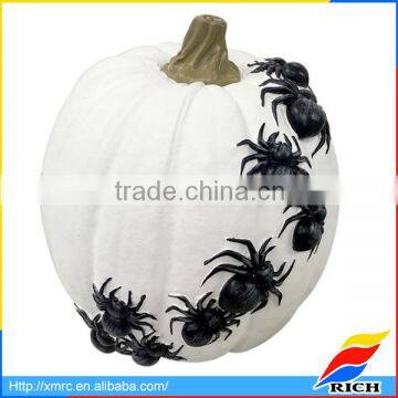 2017 New Design Halloween Resin White Pumpkin With Black Spiders