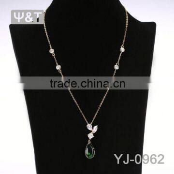 Sports Fans Wedding Gift Diamond Pendant Necklace for Photo Prop