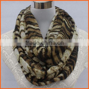 Manufacture Wholesale Fashion Cheap Circle Thick polyester tiger stripe scarf