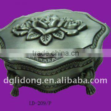 Pretty Rose Engraved Polished Metal Jewelry Box