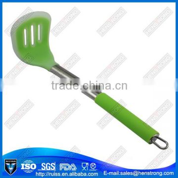 Multipurpose Non-stick Cookware Plastic Potato Ricer and Masher