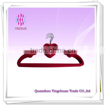 Heart shape fashion design non slip plastic hanger