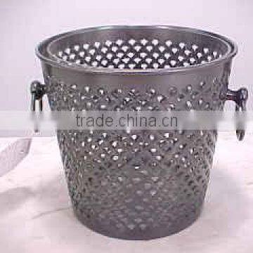 Galvanized Metal Waste Bin,Metal Waste Bins,Large Waste Bins,Garbage dustBins,Garbage Buckets,Iron Waste Bins,Outer Waste Bins,
