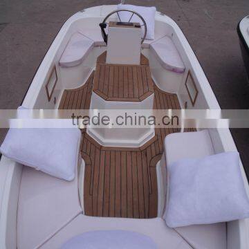 Spirit 5.8 fishing boat