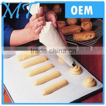 Heat resistant food grade silicon coated baking paper