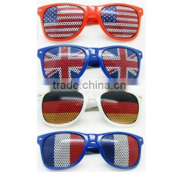 sunglasses with logo lens