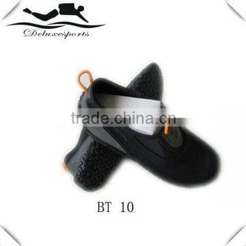 low cut diving boots with rubber soles BT10