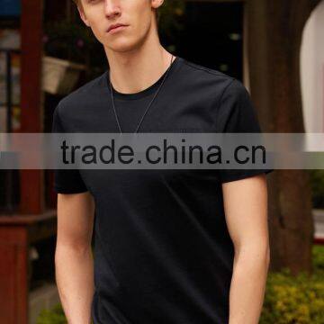 New Men Round Collar T-shirt in Summer photo-3