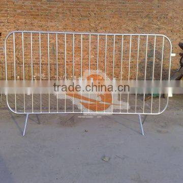 galvanized crowd control barriers/fence