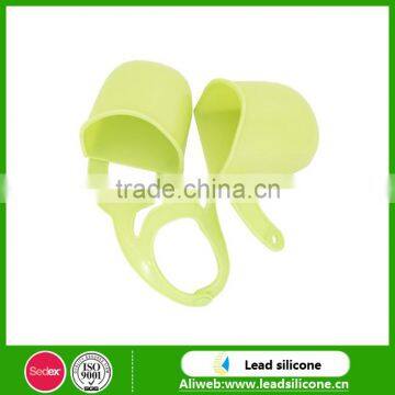 Creative Saving-space Silicone Double Groove Wall Hang Bags photo-2