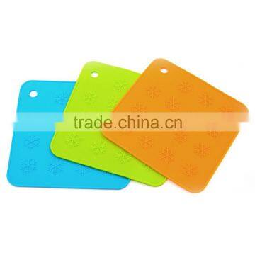Small Smooth Angle Square Snowflake Silicone Placemat Cup Mat Place Mat photo-6