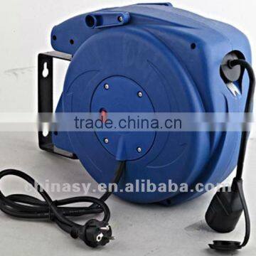 Auto retractable 15m Cable reel with flat socket