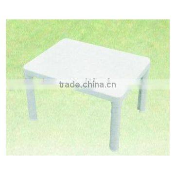 Plastic tea table