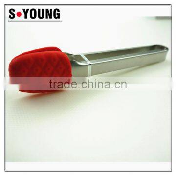 14032 Pineapple Glove Shape Silicone Kitchen and Barbecue Grill Tongs Cooking Stainless Steel Handle Food Tong photo-2