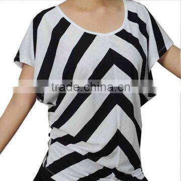 fashion black and white striped t-shirt for women look thinner