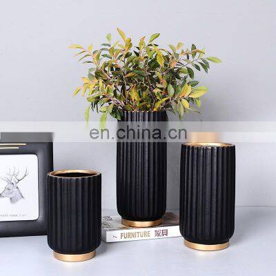 Hot Sales Nordic Modern Porcelain Black Matte Flowers Vases Ceramic Vase Pot Ornament for Festival Gift Wedding Decor photo-3