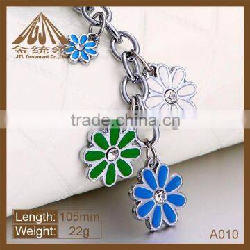 Fashion brand flower keychain