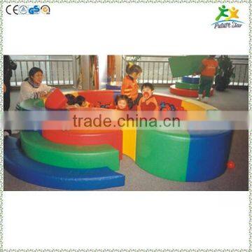 FS-SP-040F customized eco-friendly PVC & EPE & Wood arc kiddie pool with ladder and sea-balls