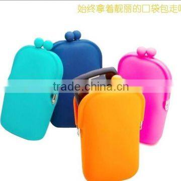 FDA/LFGB approved eco-friendly cute Silicone coin wallet Silicone Coin Purse silicone hand bag