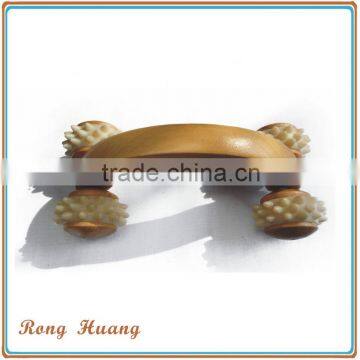 Handheld massager with wooden handle and plastic roller