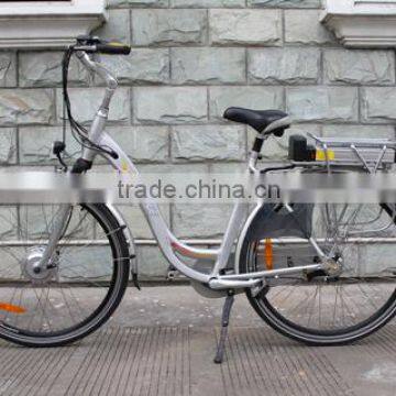 250W Brushless Geared 700C Electric City Bike