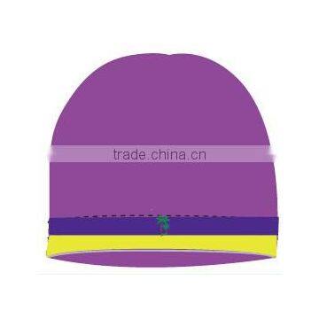 High quality custom knitted beanie with a woven label