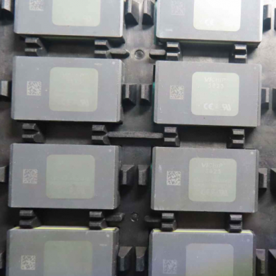 DCM3623T50M31C2T00 Isolated Module DC DC Converter 24V 6.25A 36V - 75V DCM3623 photo-3