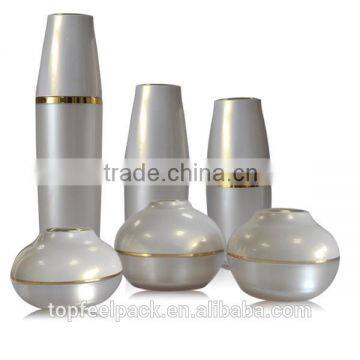 Supply Luxuty Acylic Cosmetic Packaging Series Cream Jar Capacity of 15/30/50g Lotion Bottle Capacity of 30/50/120ml