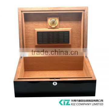 High Quality Luxury Spanish Cedar Wood Cigar Box Humidor