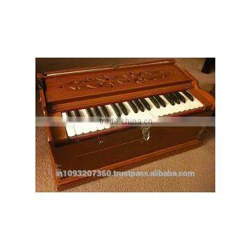 3.5 OCTAVE HARMONIUM