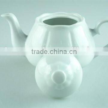 White Porcelain Teapot With Lid 750 ml Chaozhou Stock photo-4