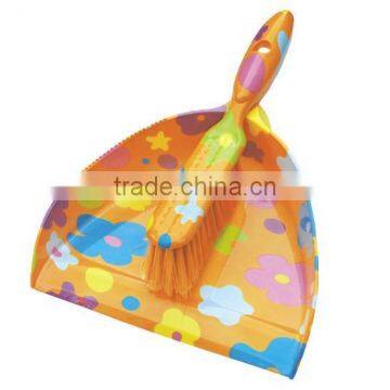 Professional Short Handle Plastic Broom And Dustpan Set photo-3