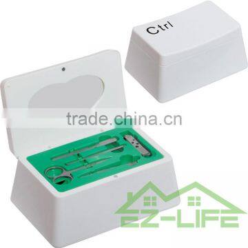 High Quality Plastic Medical Cabinet First Aid Plastic Manufaturer Small Keyboard Storage Box/kit With Lock and Layers