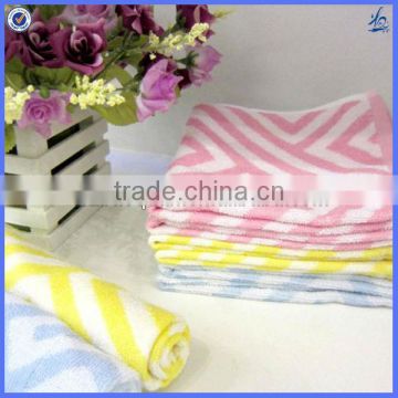 2016 Newest design high quality jacquard towel