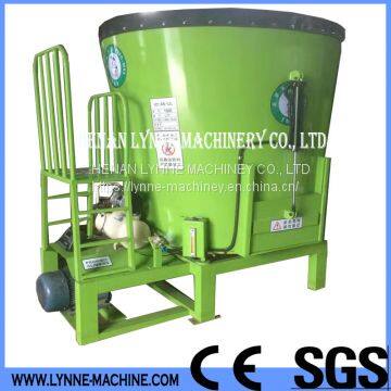 China Supplier of HENAN LYNNE MACHINERY Supply TMR Cattle/Cow Fodder Mixer Machine