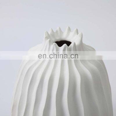 Handmade Porcelain Luxury Nature Stripe Nordic White Decoration Modern Flower Vase