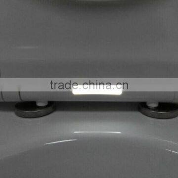 Soft Close Slim Toilet Seat With LED Night Light photo-4