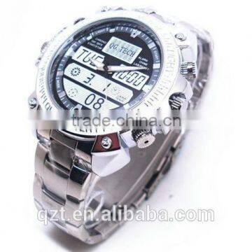 720p H.264 motion detection mini DV watch camera with optional memory