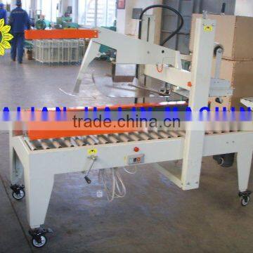 Semi-Automatic Flaps Folding And Side Belts Driven Sealer