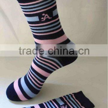 Custom 2015 special style good quality fashion cotton man socks