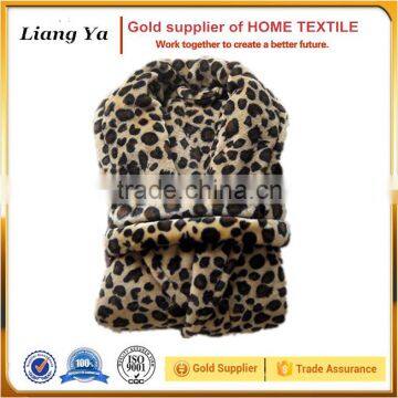 Shaoxing Colorful Luxurious Knitted Flannel Fleece Leopard Bathrobe