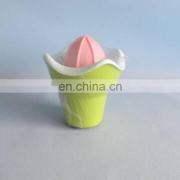 2014 hot sell sea wave shaped plastic lemon juicer